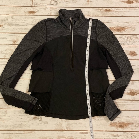 Lululemon Women’s Sun Runner Half Zip Hybrid Ruffled Pullover Jacket Size 6 - Picture 3 of 16